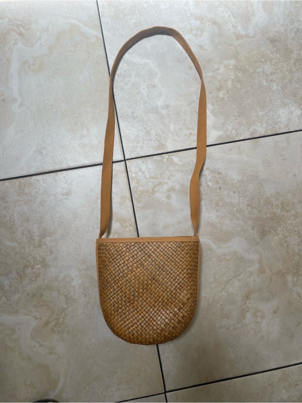 Novelli of Florence ENNELINEA Woven Crossbody Bag 🤎 - Picture 3 of 6
